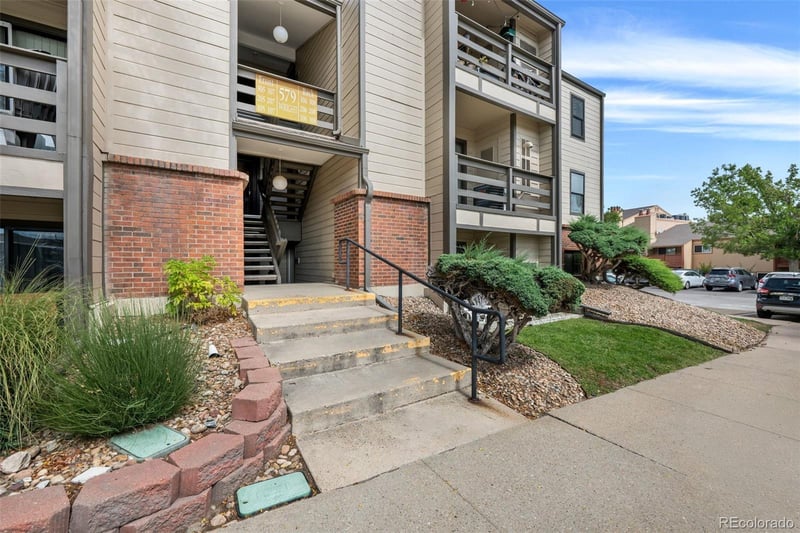 579 Wright St #308, Lakewood, CO 80228