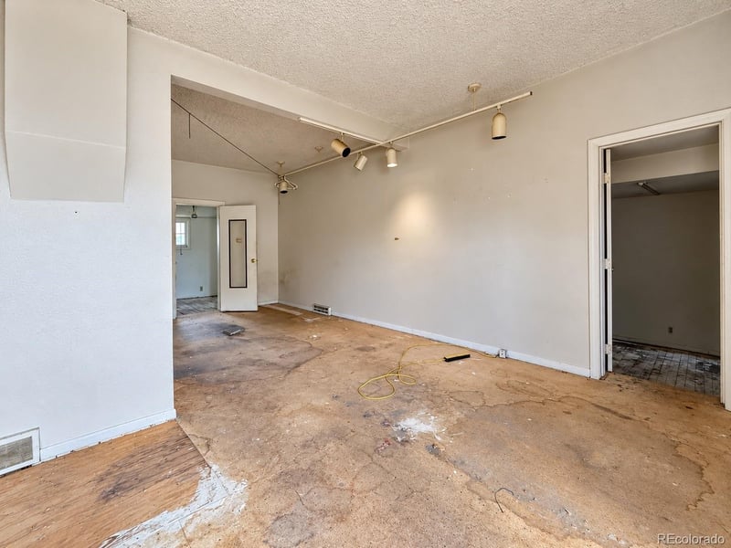 1309 Chester St, Aurora, CO 80010