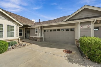8020 S Algonquian Ct, Aurora, CO 80016