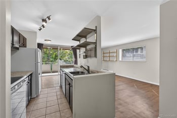 937 N Clarkson St #306, Denver, CO 80218
