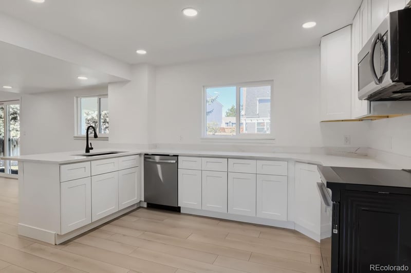 7450 S Ivy Way, Centennial, CO 80112