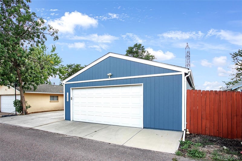 1030 S Kearney St, Denver, CO 80224