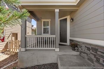 8480 Arapahoe Peak St, Littleton, CO 80125