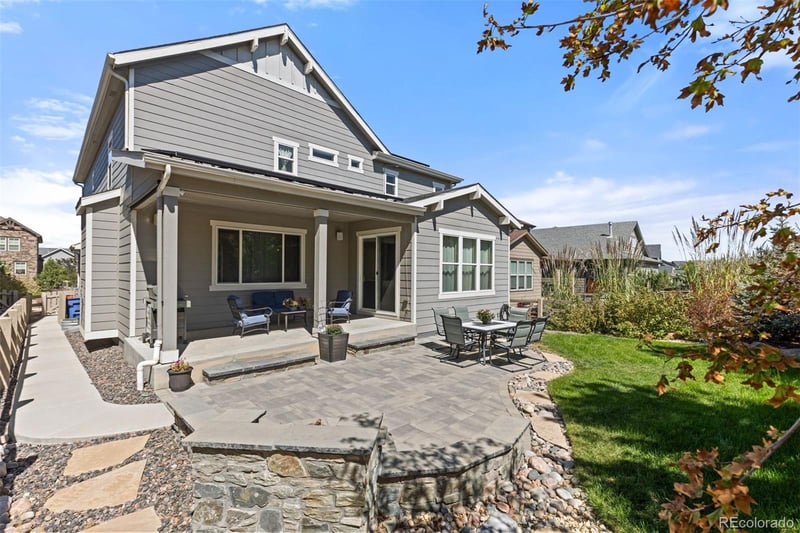 8480 Arapahoe Peak St, Littleton, CO 80125
