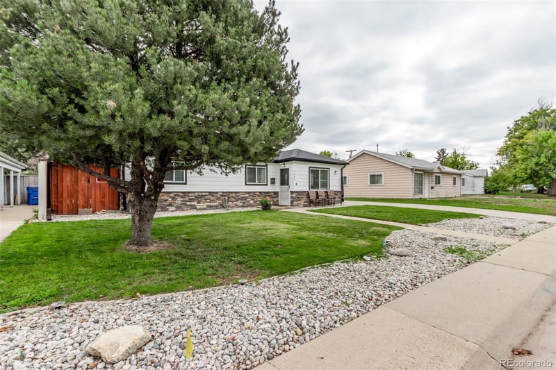 1224 Xanadu St, Aurora, CO 80011