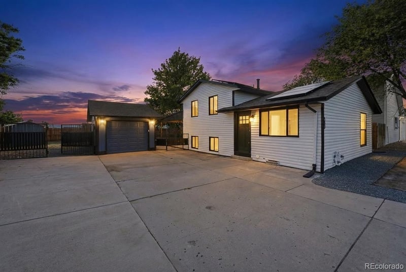 1021 Pacific Ct, Fort Lupton, CO 80621