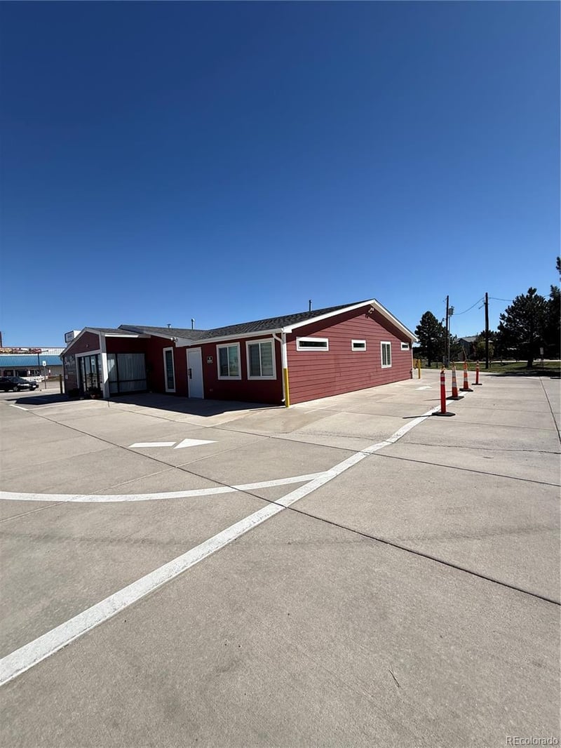 190 S 1st St, Bennett, CO 80102