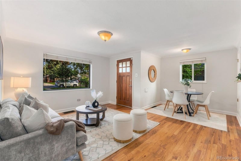 3395 N Oneida St, Denver, CO 80207