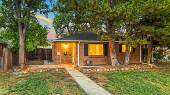 3395 N Oneida St, Denver, CO 80207