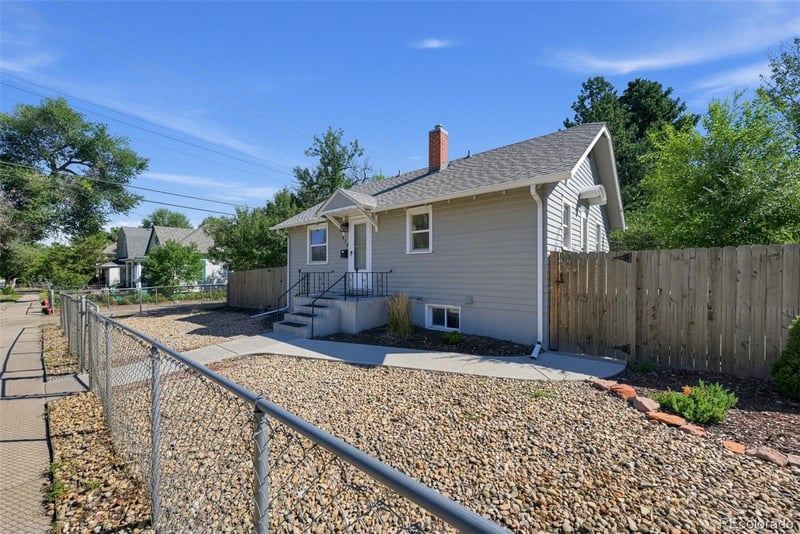 618 16th St, Greeley, CO 80631