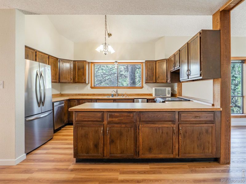 1425 Montcalm Dr, Livermore, CO 80536