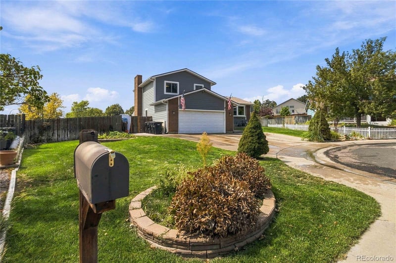 2322 E 101st Pl, Thornton, CO 80229