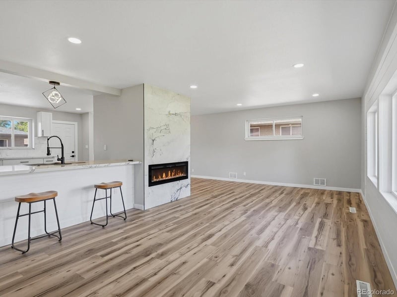 3541 N Monaco Street Pw, Denver, CO 80207