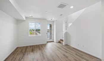 21411 E 67th Ave, Aurora, CO 80019