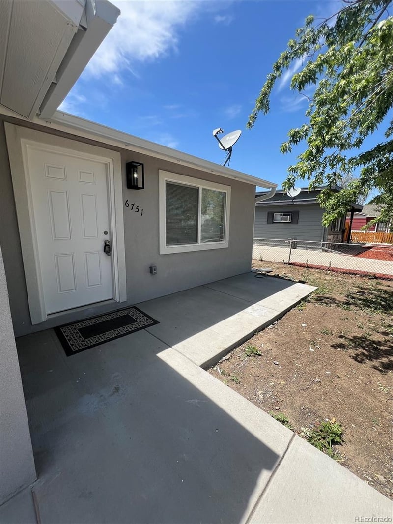 6751 Birch St, Commerce City, CO 80022