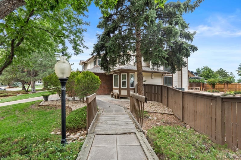 1511 Northcrest Dr, Highlands Ranch, CO 80126