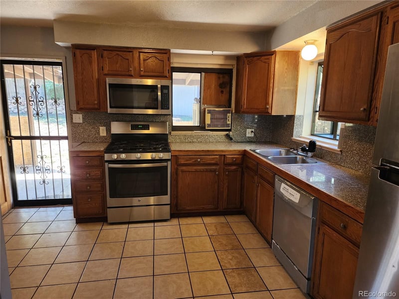 4520 W Gill Pl, Denver, CO 80219