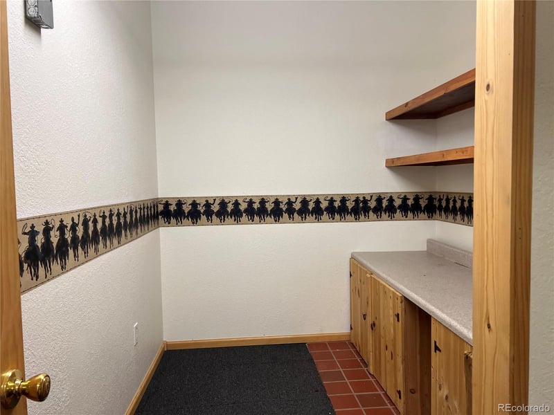 815 2nd St, Limon, CO 80828