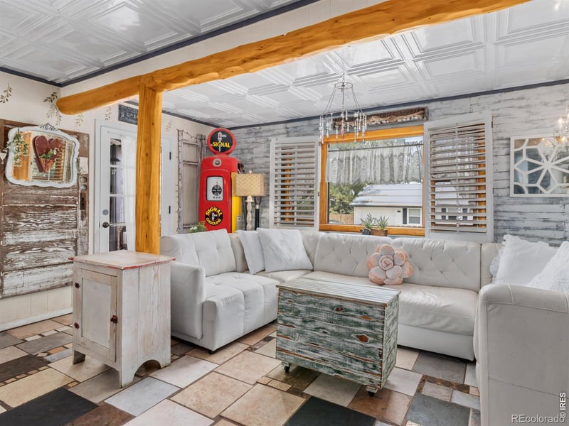 241 South Ct, Estes Park, CO 80517