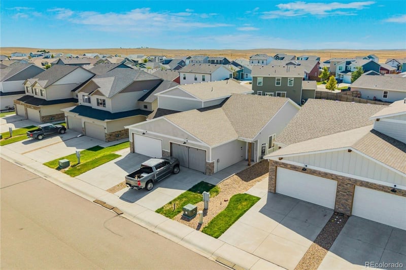 526 Foxtail Pl, Wiggins, CO 80654