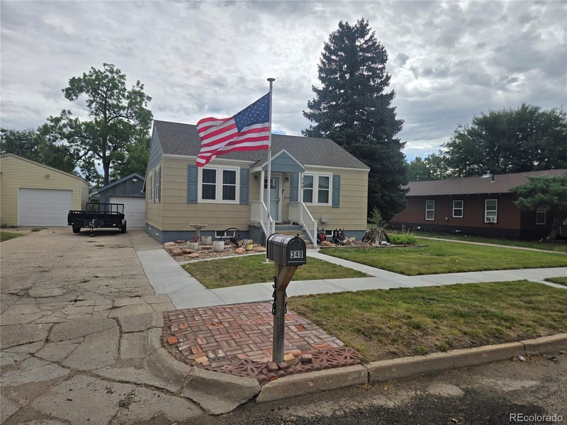348 11th St, Burlington, CO 80807