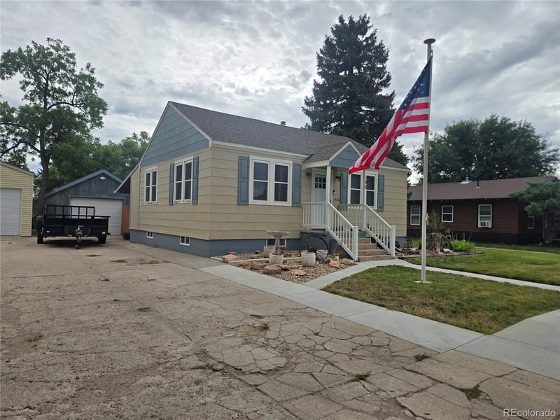 348 11th St, Burlington, CO 80807