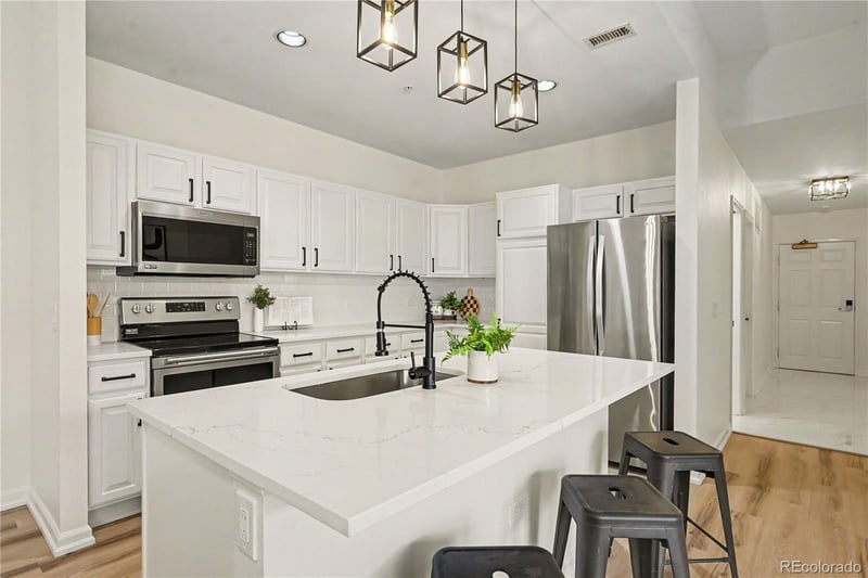 1200 N Cherokee St #404, Denver, CO 80204