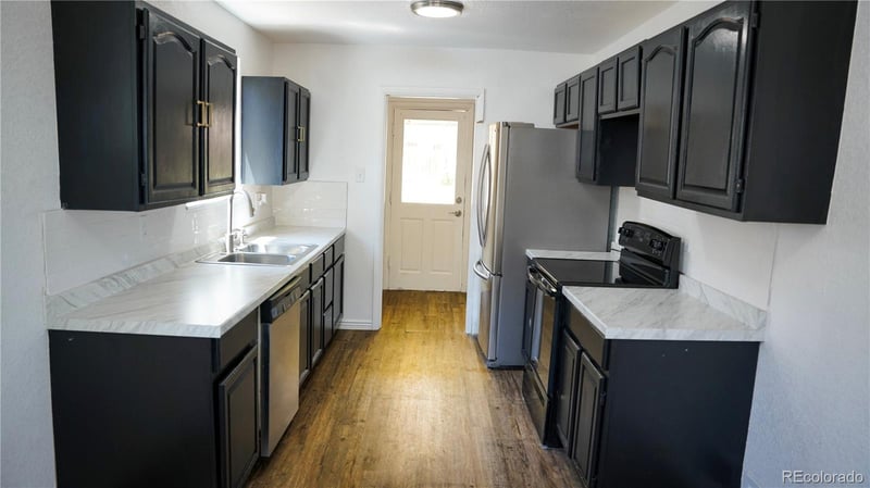 711 S Lipan St, Denver, CO 80223