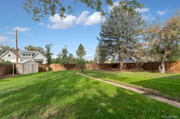 4565 S Lipan Ct, Englewood, CO 80110
