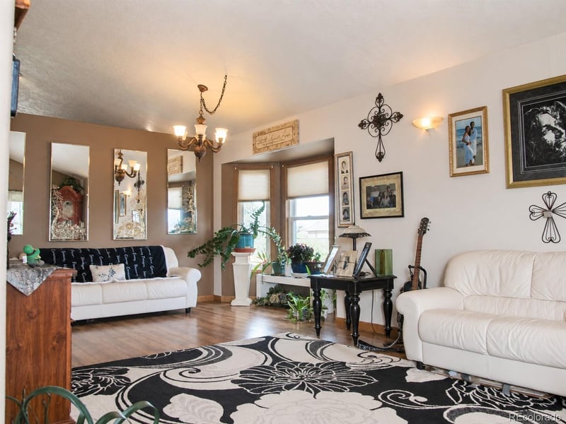 2909 43rd Ave, Greeley, CO 80634