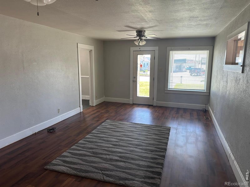 90 Cedar Ave, Akron, CO 80720