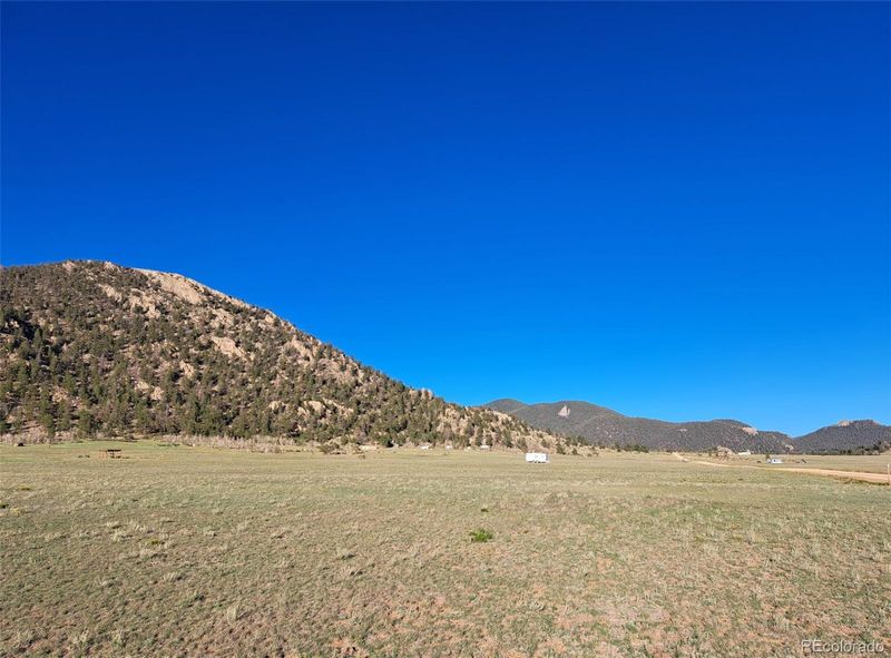 6675 Jefferson Rd, Hartsel, CO 80449
