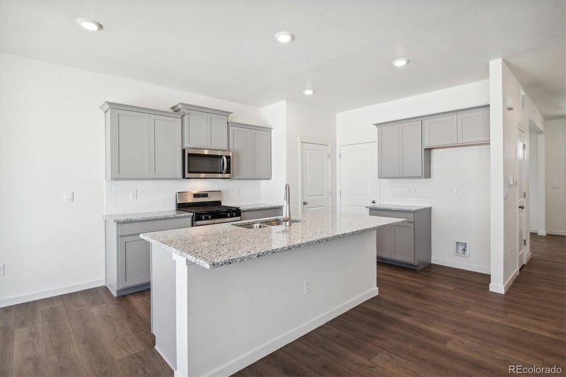 43073 Castle Stuart St, Elizabeth, CO 80107
