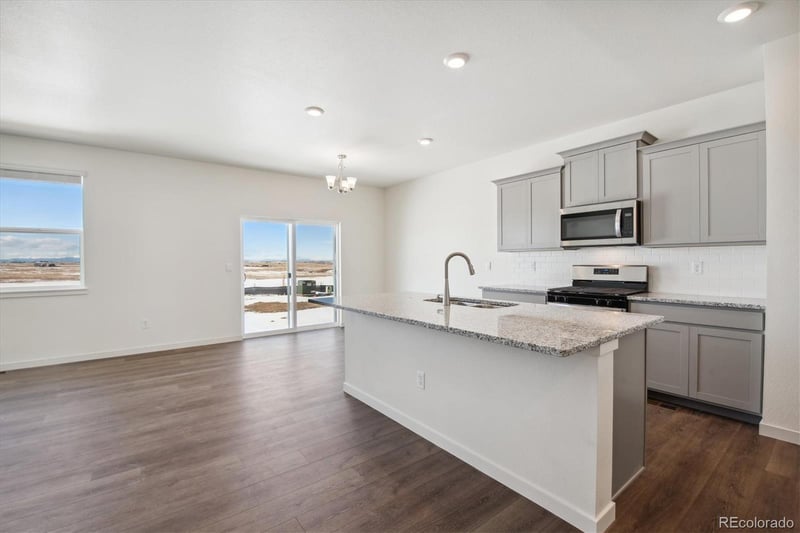 43073 Castle Stuart St, Elizabeth, CO 80107