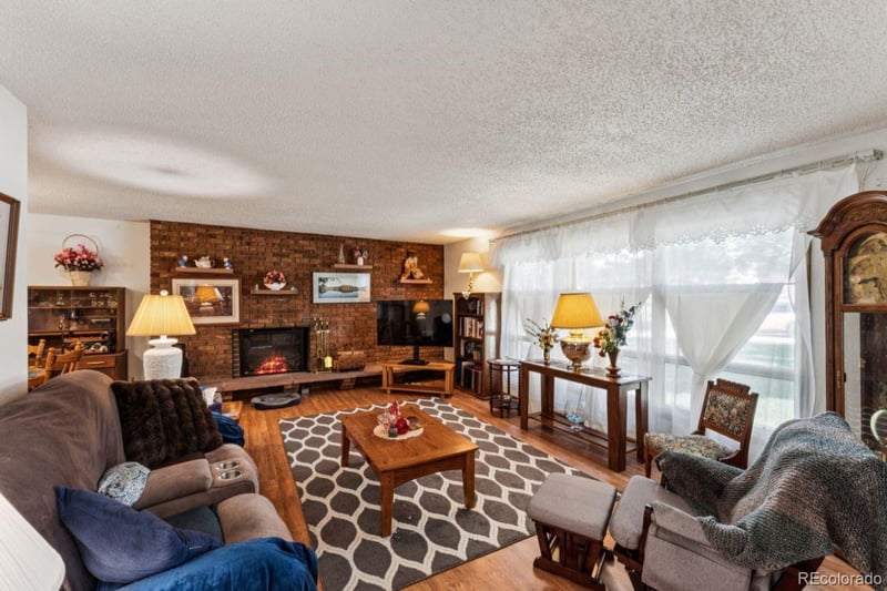 4481 W Pioneer Dr, Greeley, CO 80634