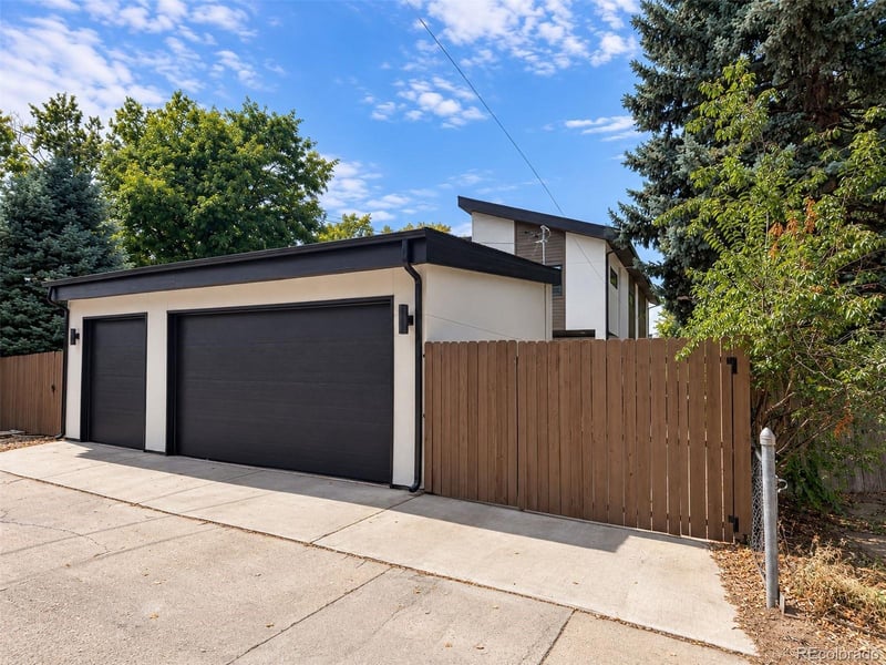 1560 S Monroe St, Denver, CO 80210