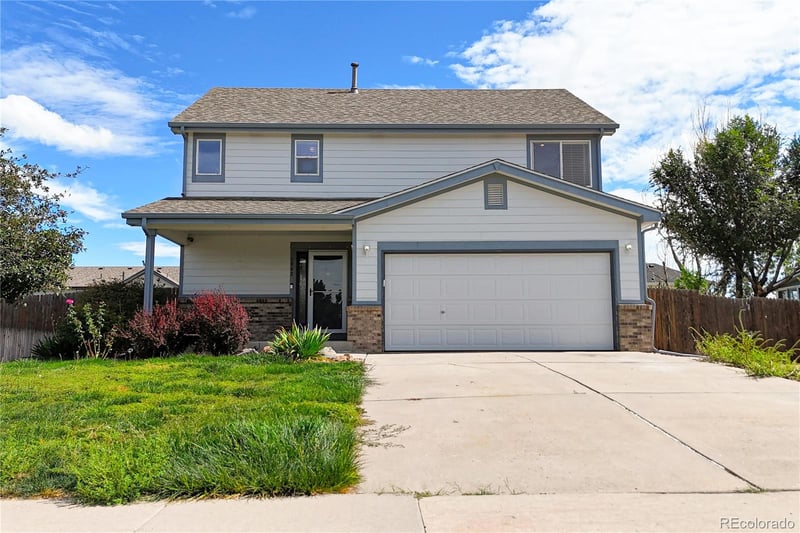 1942 Ance St, Strasburg, CO 80136