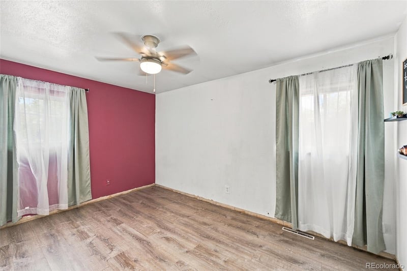 8382 Navajo St, Denver, CO 80221