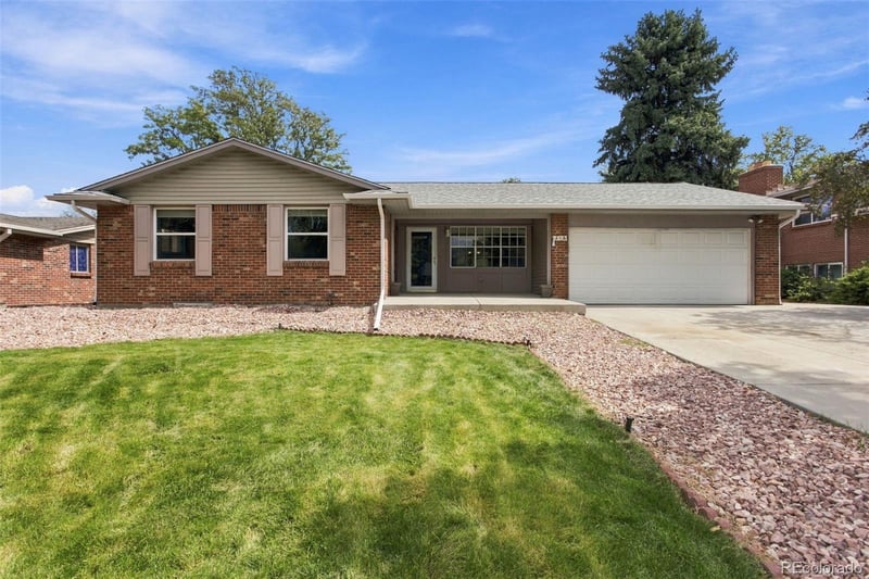 416 S Uvalda Cir, Aurora, CO 80012