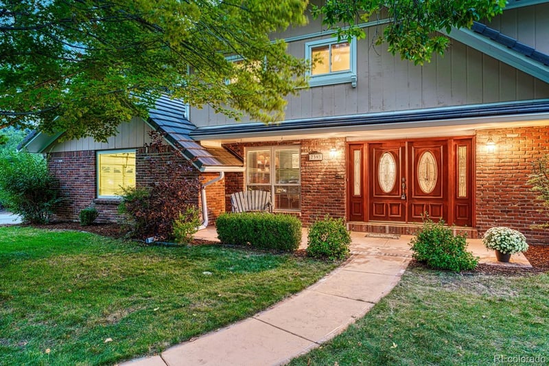 7393 W Walden Dr, Littleton, CO 80128
