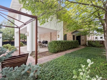 301 S Vine St, Denver, CO 80209