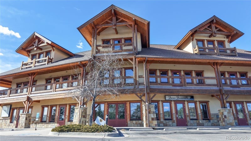 31955 Castle Ct, Evergreen, CO 80439