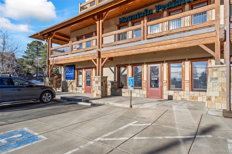 31955 Castle Ct, Evergreen, CO 80439
