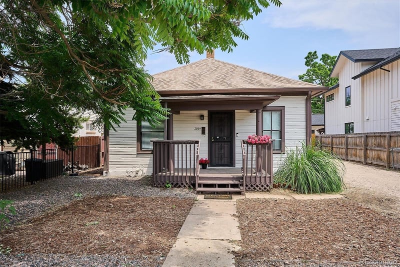2984 S Delaware St, Englewood, CO 80110