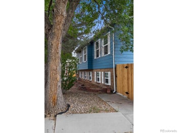 400 Edgewood Dr, Loveland, CO 80538