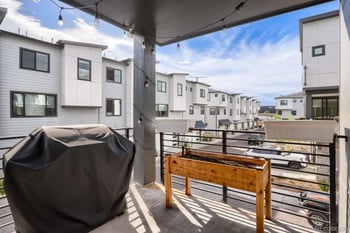 2038 S Holly St #2, Denver, CO 80222