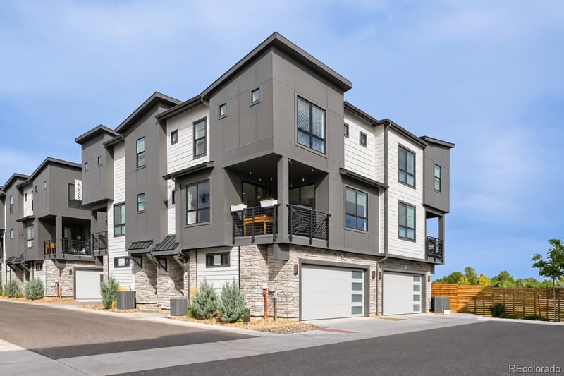 2038 S Holly St #2, Denver, CO 80222
