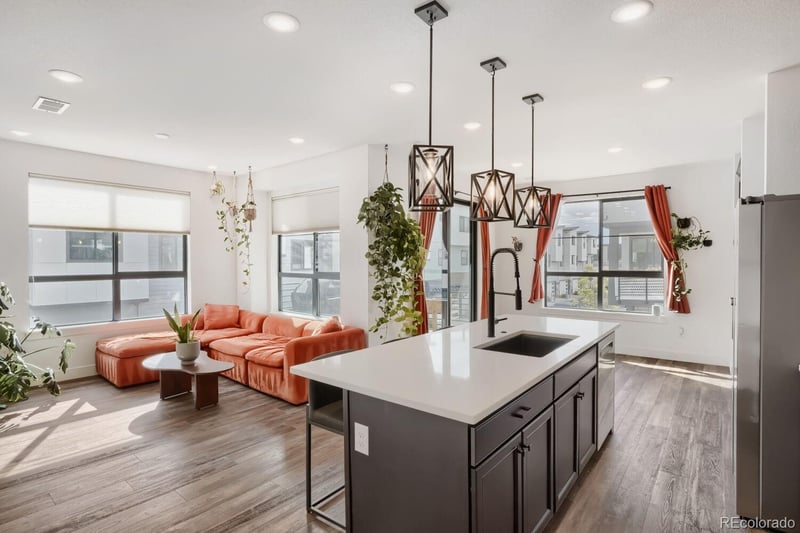 2038 S Holly St #2, Denver, CO 80222