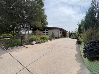 680 Bronco Rd, Denver, CO 80221