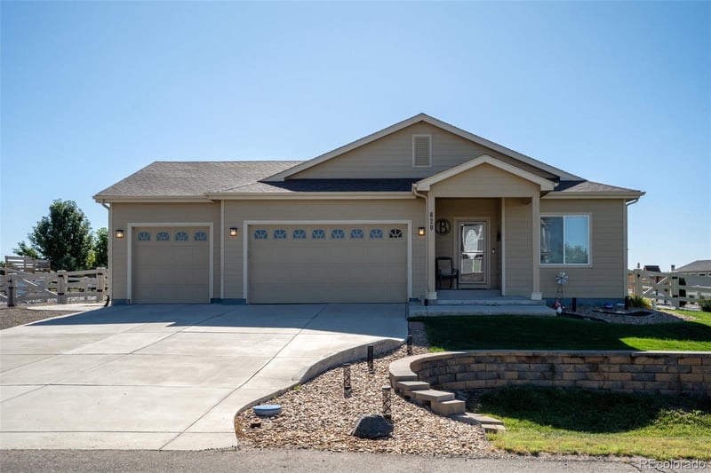 620 Remington Dr, Hudson, CO 80642